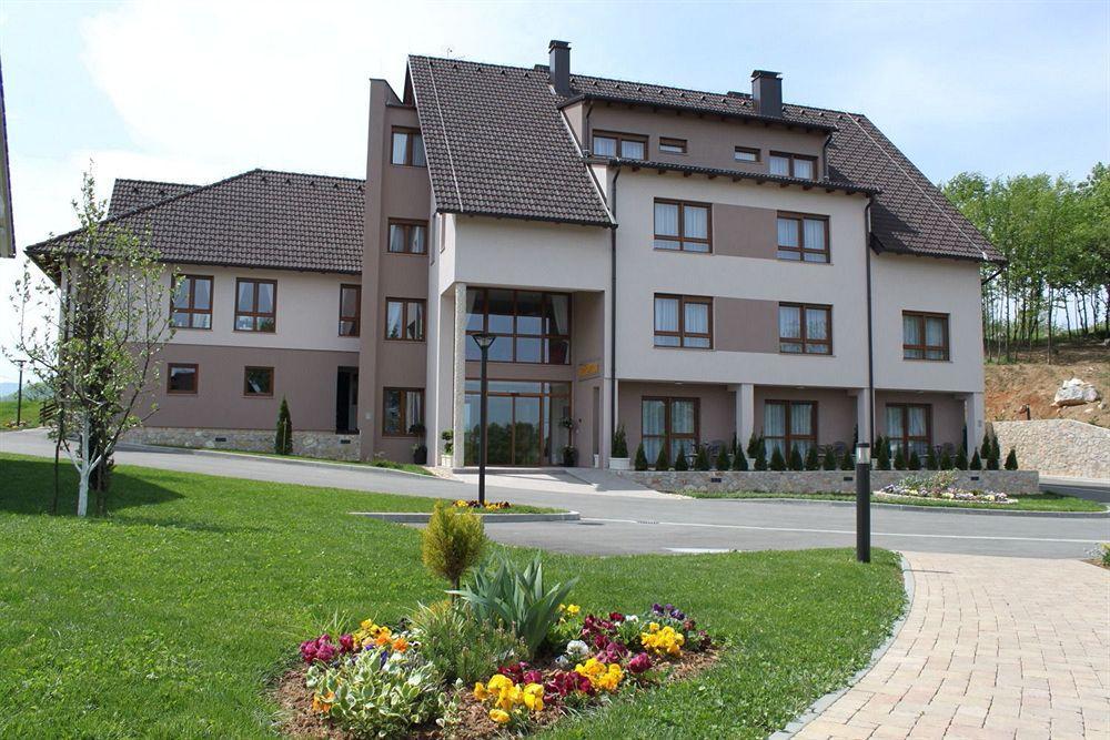 Hotel Degenija Seliste Dreznicko Exterior photo
