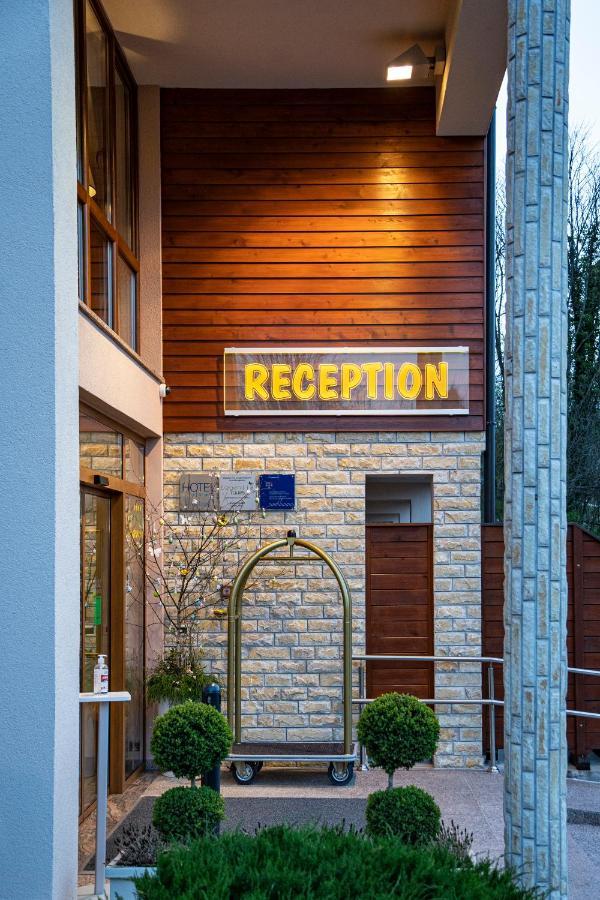 Hotel Degenija Seliste Dreznicko Exterior photo